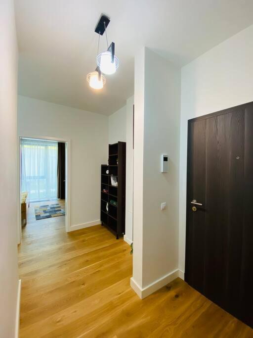 Apartamento 8Ight Braşov Exterior foto